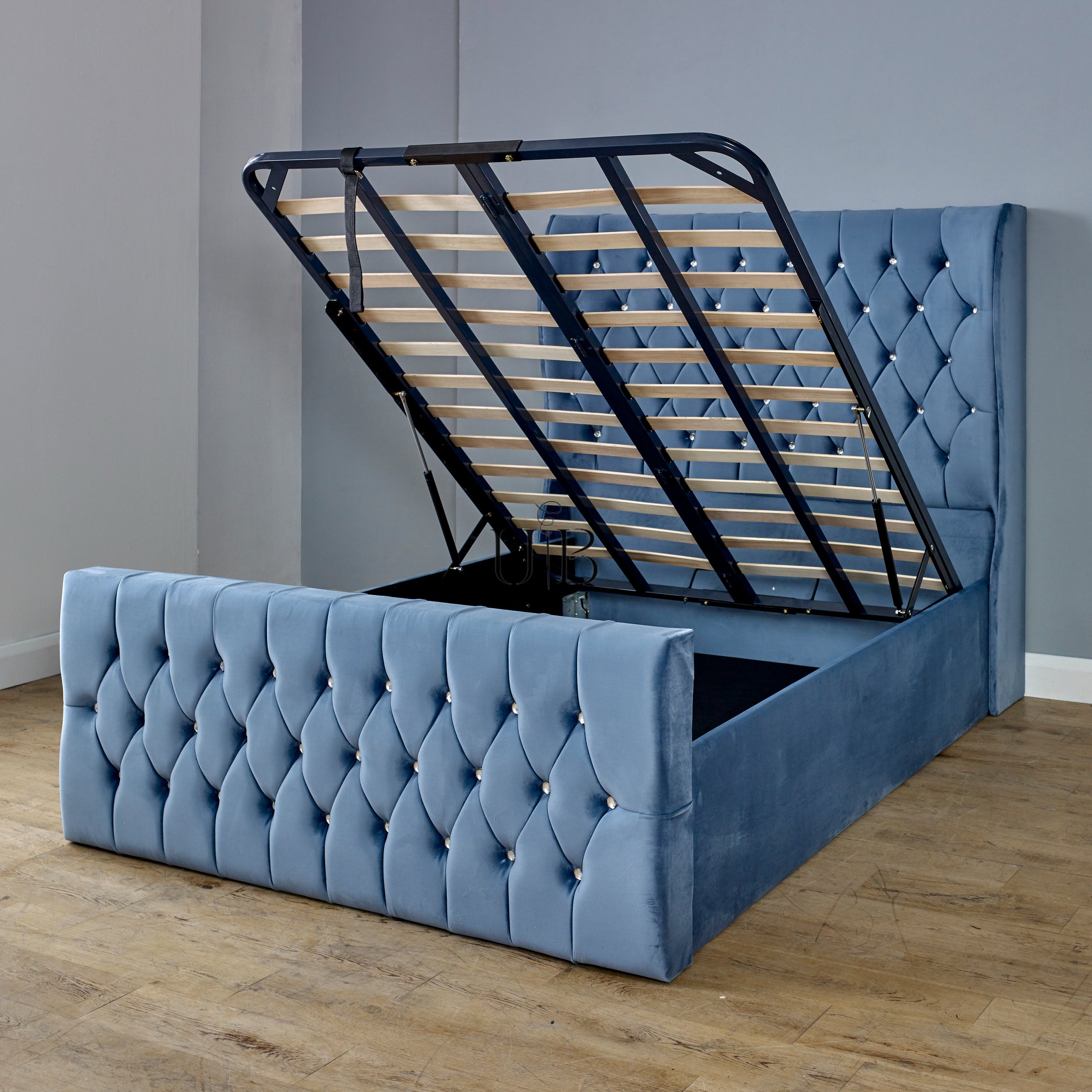 Sovereign Winged Ottoman Bed