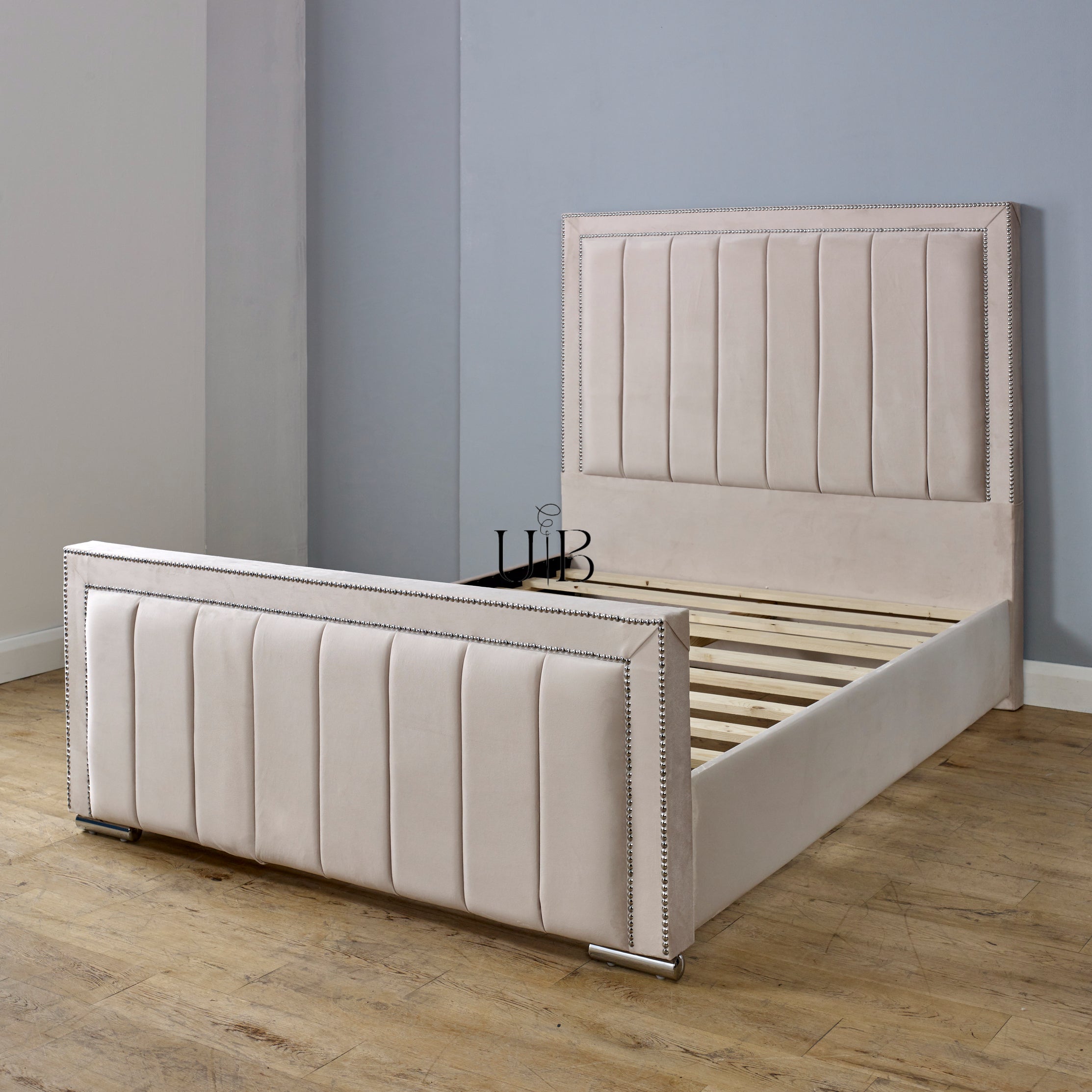 Modern Vertica Bed Frame